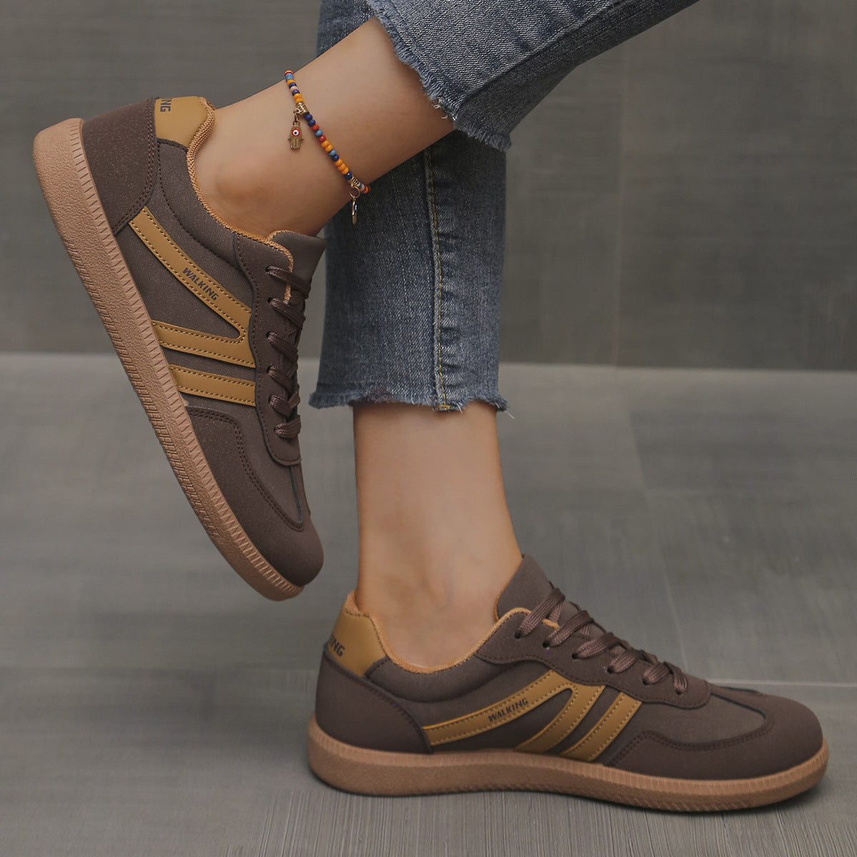 đ Moka Confort â Les baskets orthopĂ©diques qui soulagent vos pieds, avec style ! - Twinsy