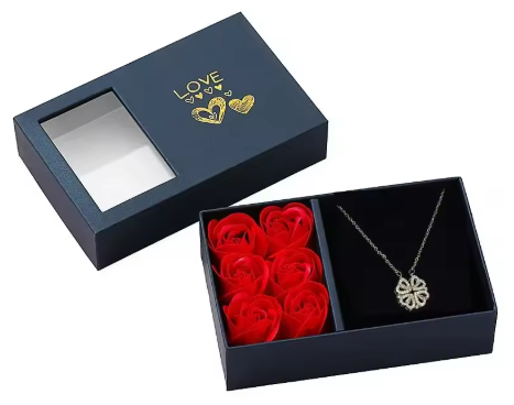 Collier « Bella Clover » – Trèfle Porte‑Bonheur (or, argent, avec boîte cadeau) - Twinsy