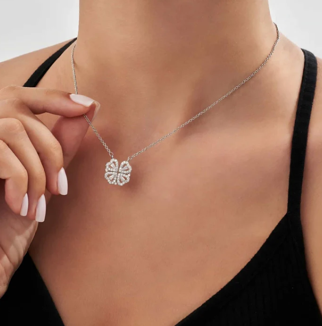 Collier « Bella Clover » – Trèfle Porte‑Bonheur (or, argent, avec boîte cadeau) - Twinsy